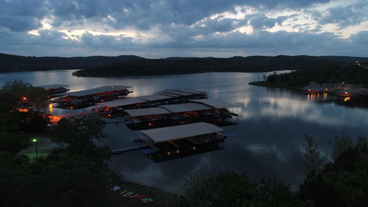 Watermill Cove Resort Lakefront Lodge By Silver Dollar City Pool Lazy River Branson Exterior foto